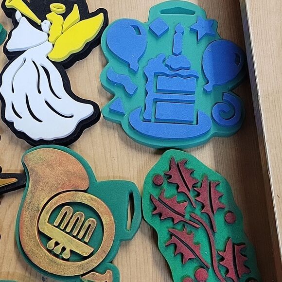 Lot of 17 Christmas Chunky Foam Stamps - Picture 5 of 8